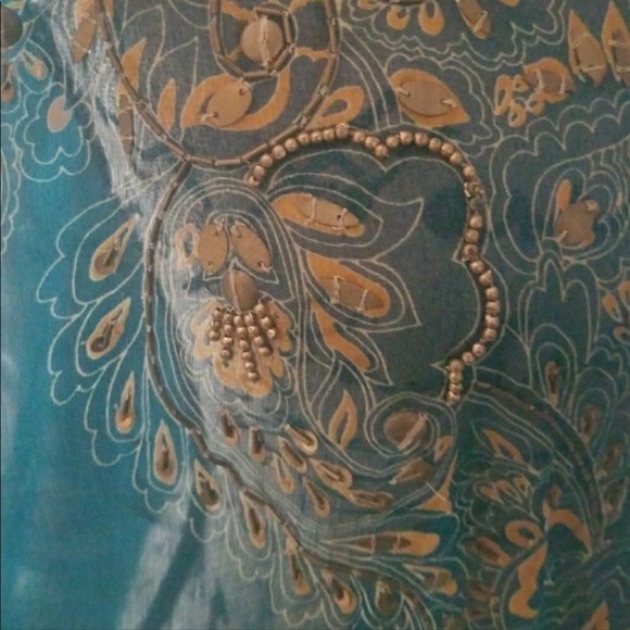 Chico’s size large green Embellished poncho cover up beautiful Like new - Picture 2 of 7